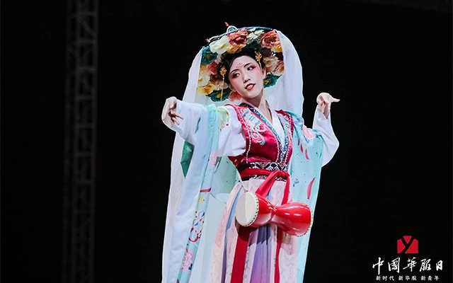 Live photos of Chinese National Costume Day on December 5