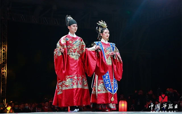 Live photos of Chinese National Costume Day on December 5