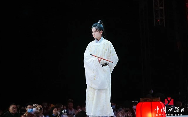 Live photos of Chinese National Costume Day on December 5