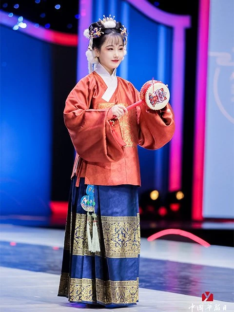 Live photos of Chinese National Costume Day on December 5