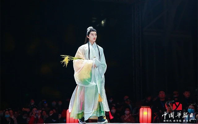 Live photos of Chinese National Costume Day on December 5