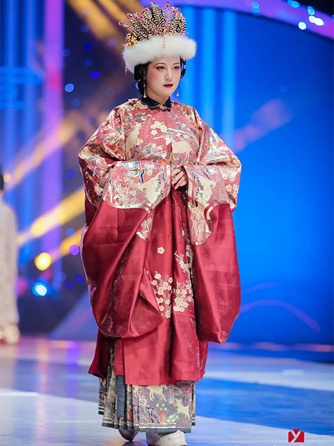 Live photos of Chinese National Costume Day on December 5