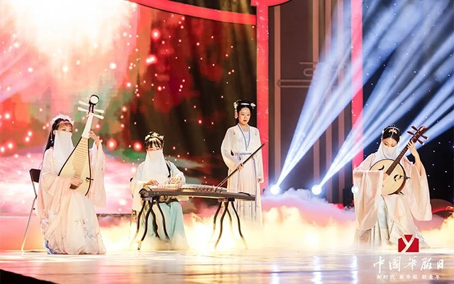 Live photos of Chinese National Costume Day on December 5