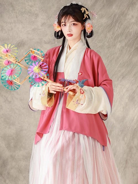 10 Traditional Chinese Colors & 4 Patterns Applied to Hanfu