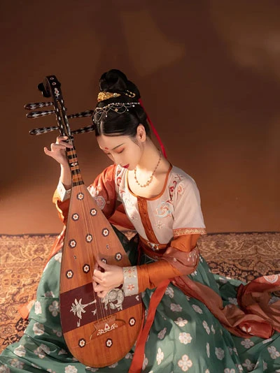 5 Kind of Beauty Traditional Chinese Clothing for Female