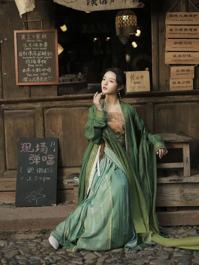 5 Kind of Beauty Traditional Chinese Clothing for Female