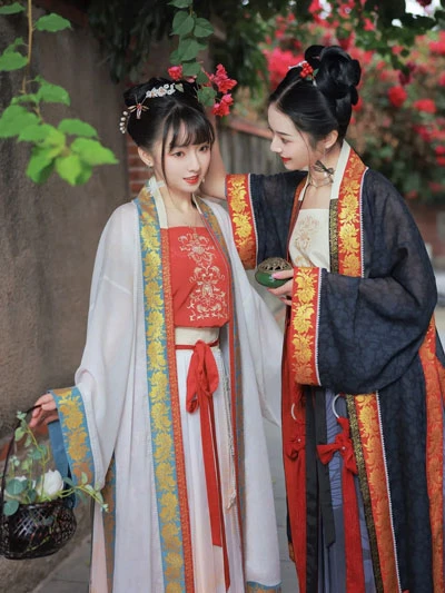 5 Kind of Beauty Traditional Chinese Clothing for Female