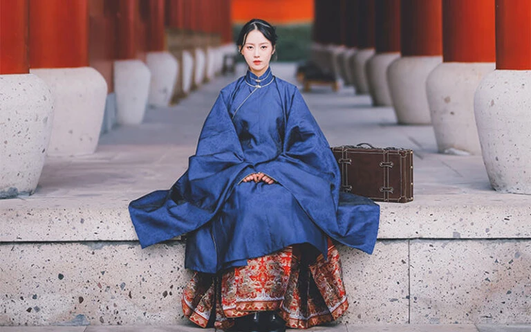 5 Steps to Figure Out the Chinese Female Outfits (Ming)