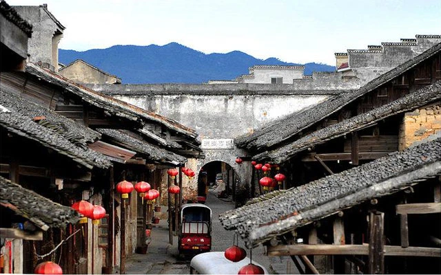 THESE ANCIENT CITIES IN CHINA WILL TAKE YOUR BREATH AWAY