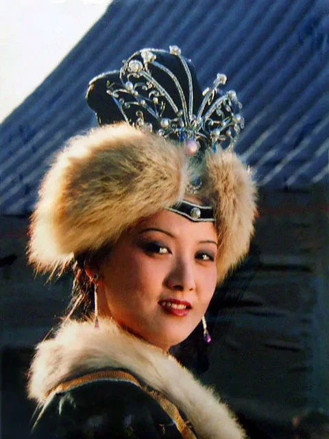 The Hanfu Aesthetics in the Dream of the Red Chamber (1987)