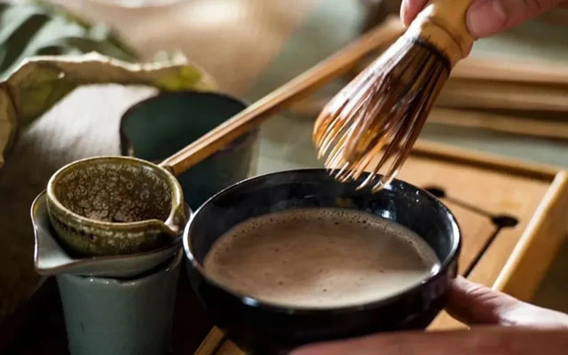 The Guide on Song Dynasty Traditional Whisking Tea