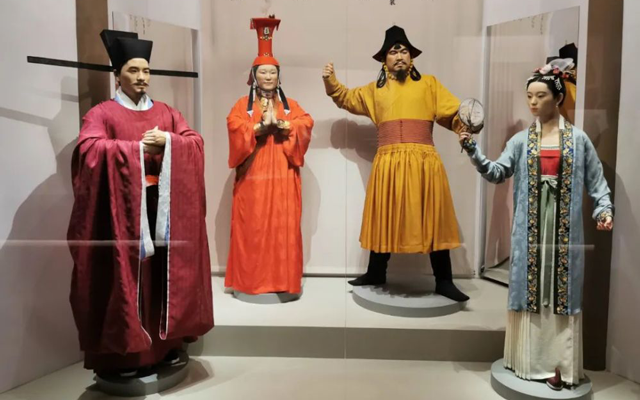 Can the Hanfu Hobby Become a Profession?