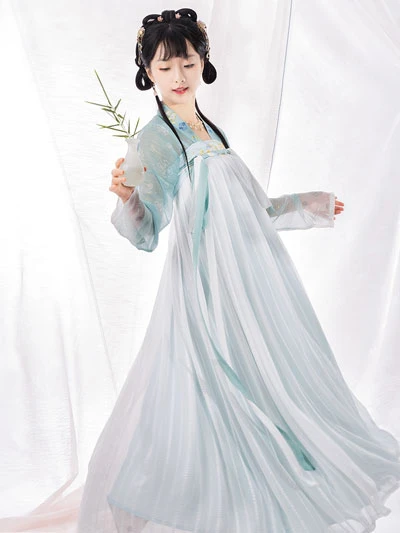 Essential Tips on How to Choose Hanfu for Newcomers