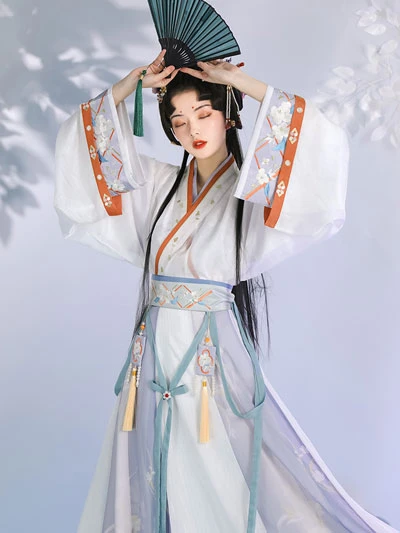 Essential Tips on How to Choose Hanfu for Newcomers