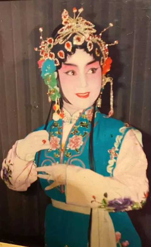 77-Year-Old Grandma in Hanfu Became Popular on the Internet