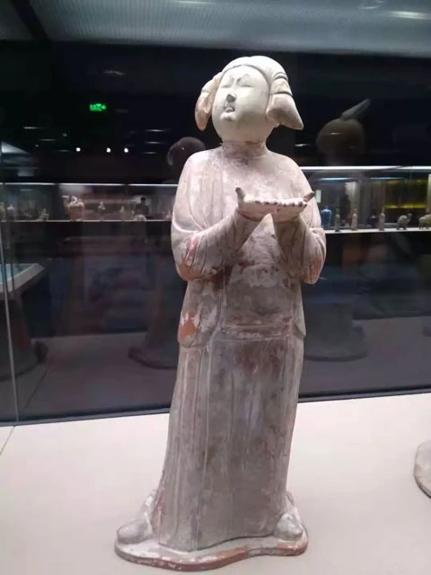 A Guide to Identifying the Hairstyles of Tang Dynasty Female Figurines