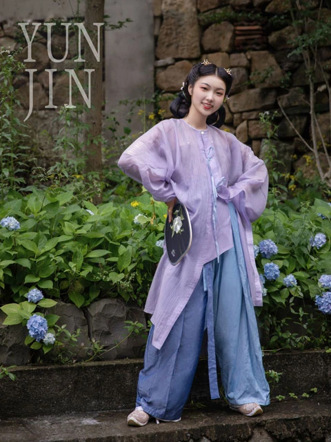 How to Match Pantone's Color of 2022 - Very Peri in Your Hanfu