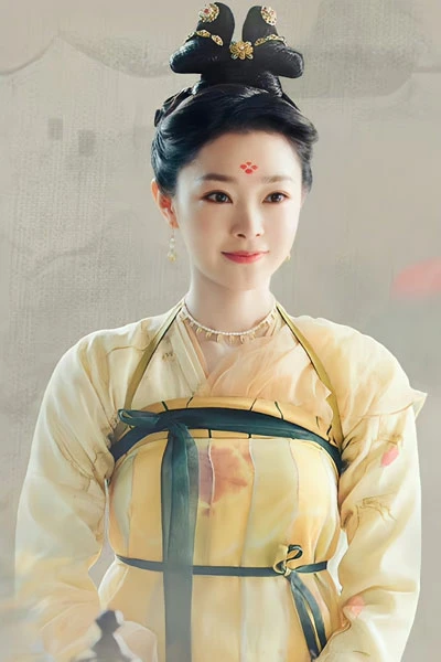 Song Yi Surprised Everyone Again! With Her Stunning Ancient Costume Look