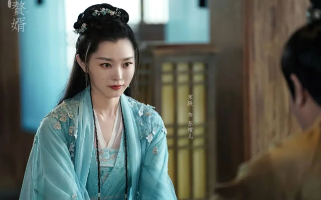 Song Yi Surprised Everyone Again! With Her Stunning Ancient Costume Look