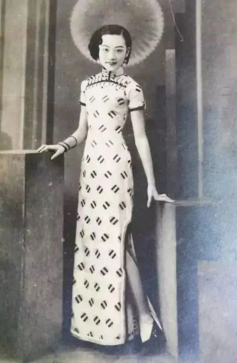 The Origin of Cheongsam and Chinese Women Is the Memory of Stunning Times