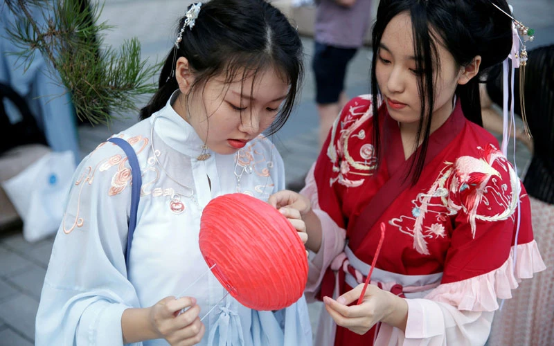 How to Film a Hanfu Transition Video