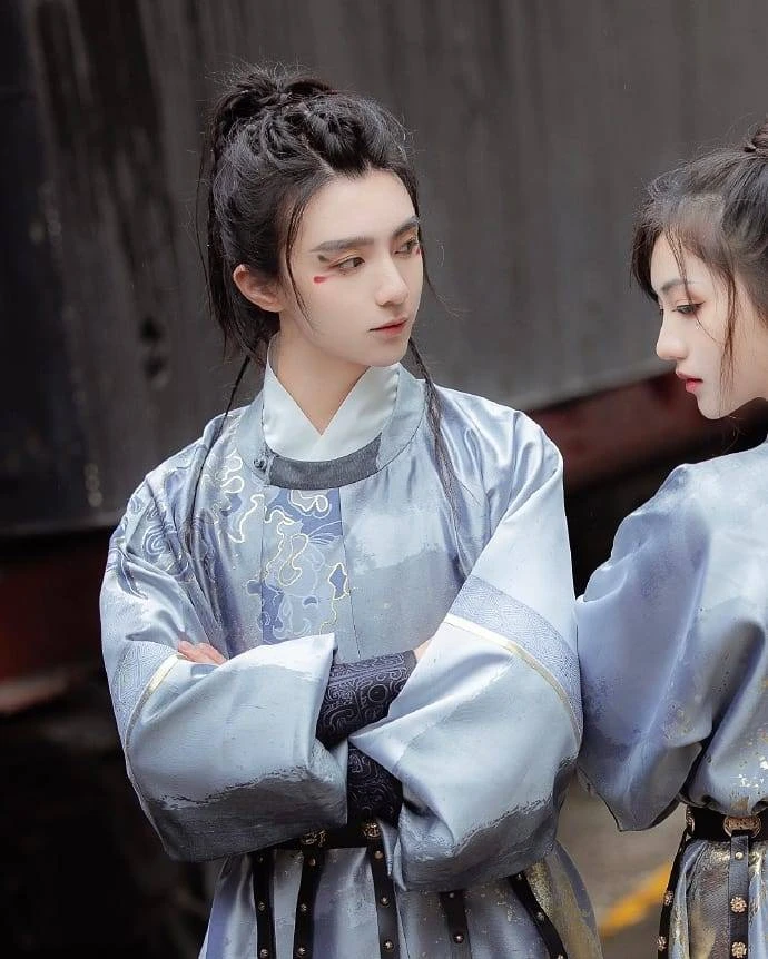My Hanfu Story I: Hanfu and Being Genderqueer