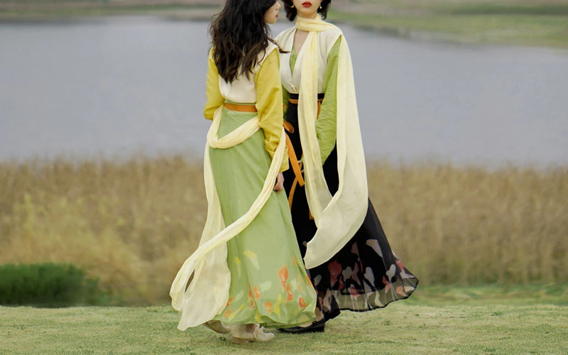 3 Best Color for Your Hanfu Summer Dress