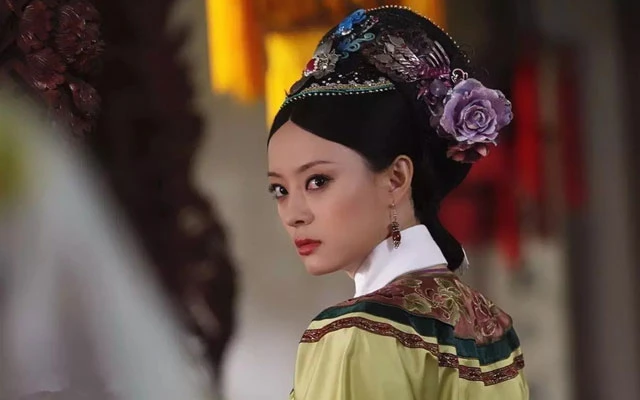 Empresses in the Palace