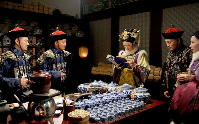 Empresses in the Palace