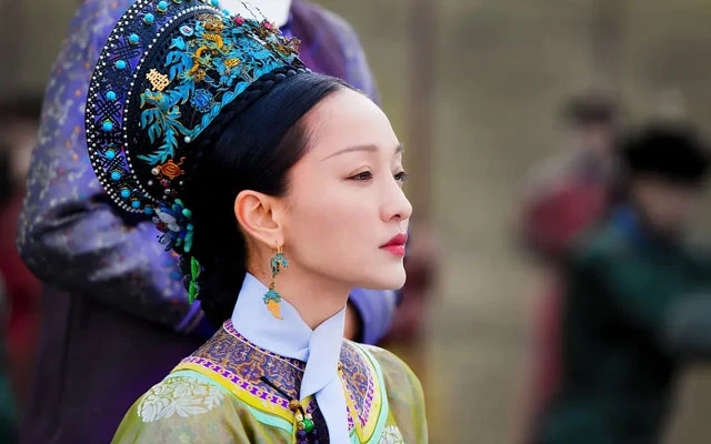 What Is the Name of the White Scarf in the Palace Drama - Ling Jin