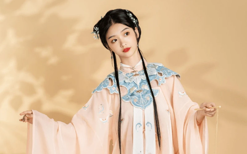 Brief History of Cloud-Shoulder (Yunjian)