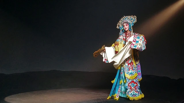 Jiang Xun Qian - Talented Girl That Focuses on the Traditional Cuisine and Crafts