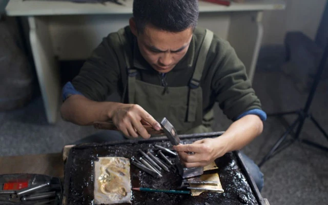 The Rebirth of Traditional Chinese Armor Making Skills