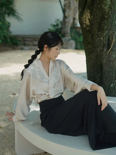 3 Hanfu Items to Match Your Autumn Fashion