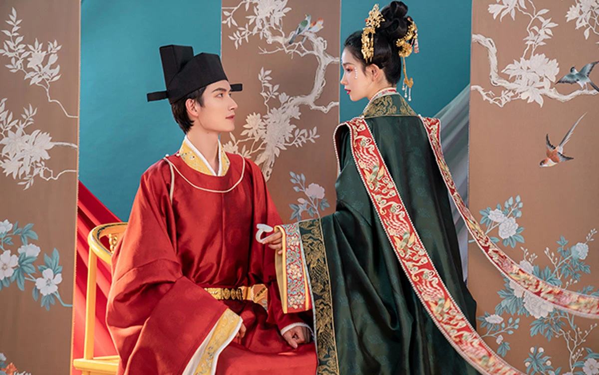 Oriental Romance - the Evolution of Traditional Chinese Wedding Dresses