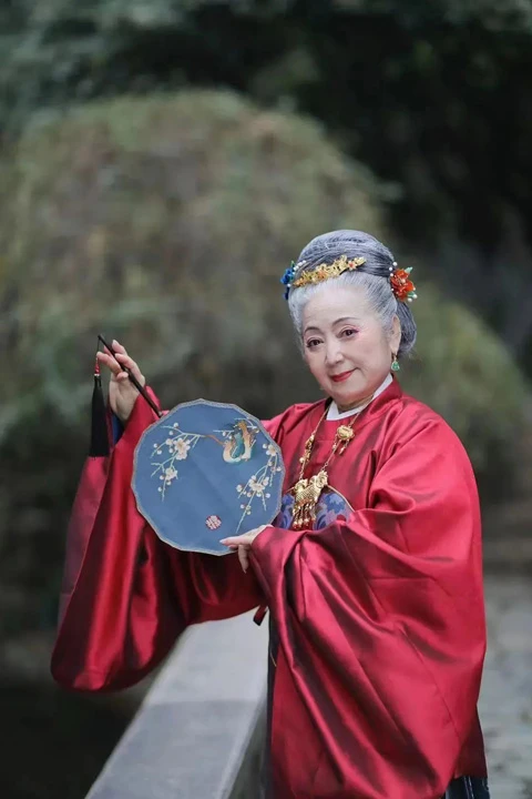 Top Popular Chinese Style Dress Culture Promoters