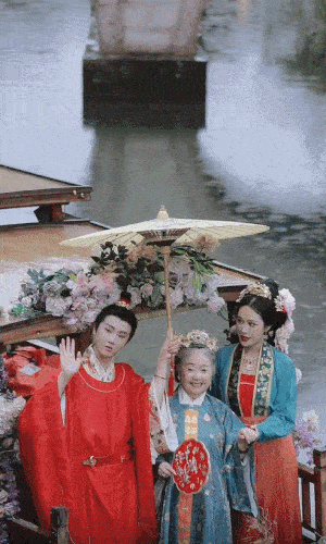 Top Popular Chinese Style Dress Culture Promoters