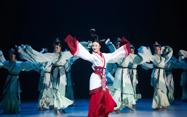 The Mews - Unmissable Hanfu Variety Show that You Should Stream Right Now