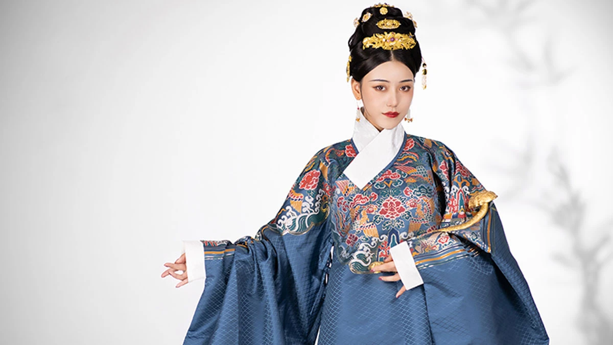 The Origin and Classic Style of Chinese Hanfu