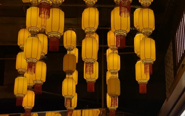 Exploring the History and Art of Chinese Lanterns