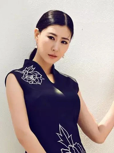The Art of Cheongsam Collar: An Exploration of the Different Styles and Their Feature