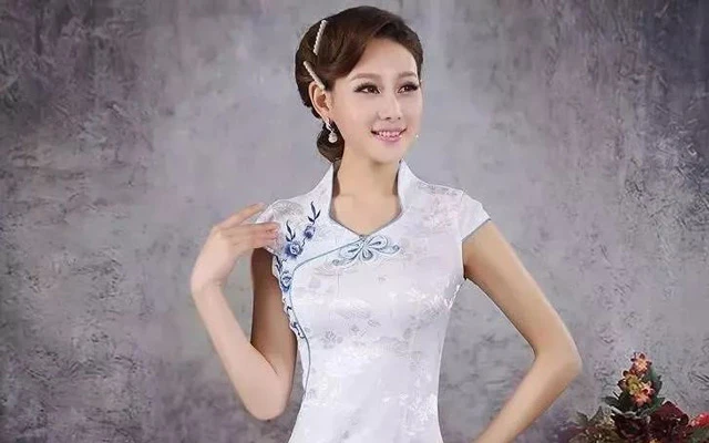 The Art of Cheongsam Collar: An Exploration of the Different Styles and Their Feature