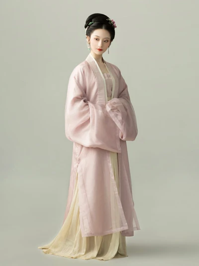 Rediscovering the Beauty of Song Dynasty Hanfu Matching