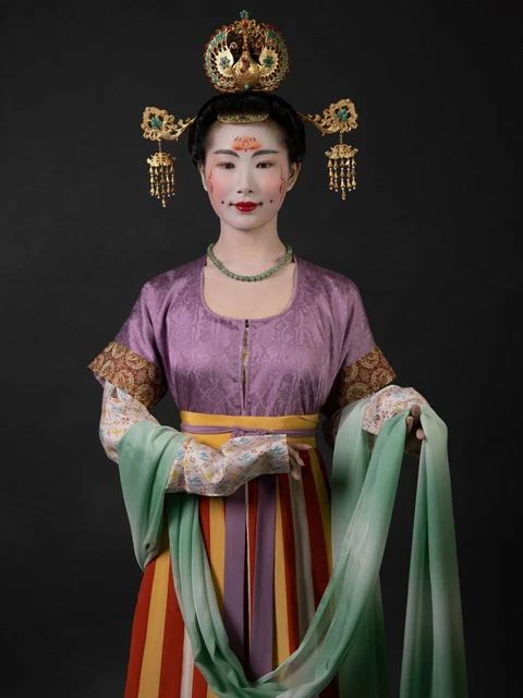 The Allure of Hanfu: An Introduction to the Traditional Dress of China