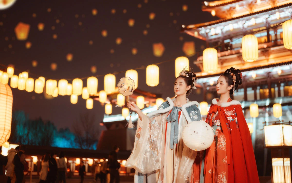 Discovering the Timeless Charm of Luoyang: Travel Back to Ancient Tang Dynasty Capital