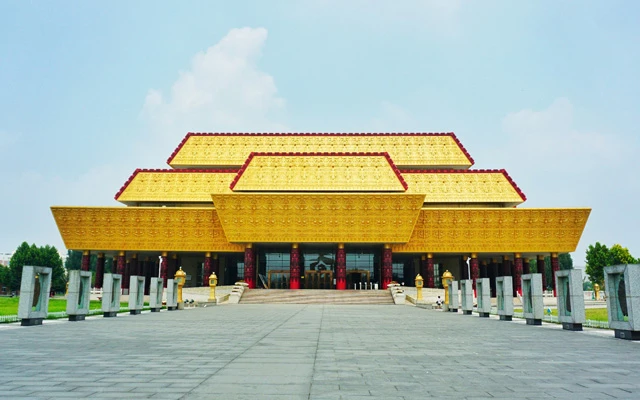 Discovering the Magnificence of Yinxu - the Royal Site of the Shang Dynasty