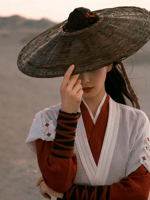A Journey to Love: Exploring the Depths of Martial Arts and Emotions in this Epic Wuxia Drama