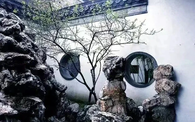Contrasting the Style and Essence of Chinese Garden in Hangzhou, Suzhou, and Yangzhou