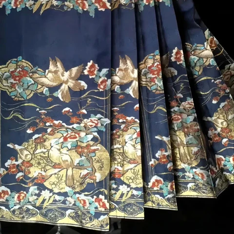 Finding the Perfect Hanfu Mamian Qun: A Guide to Choosing the Right Style for You