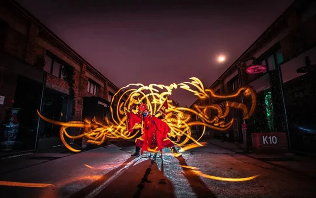 Exploring the Artistry of Wang Sibo - the Pioneer of Chinese Light Painting